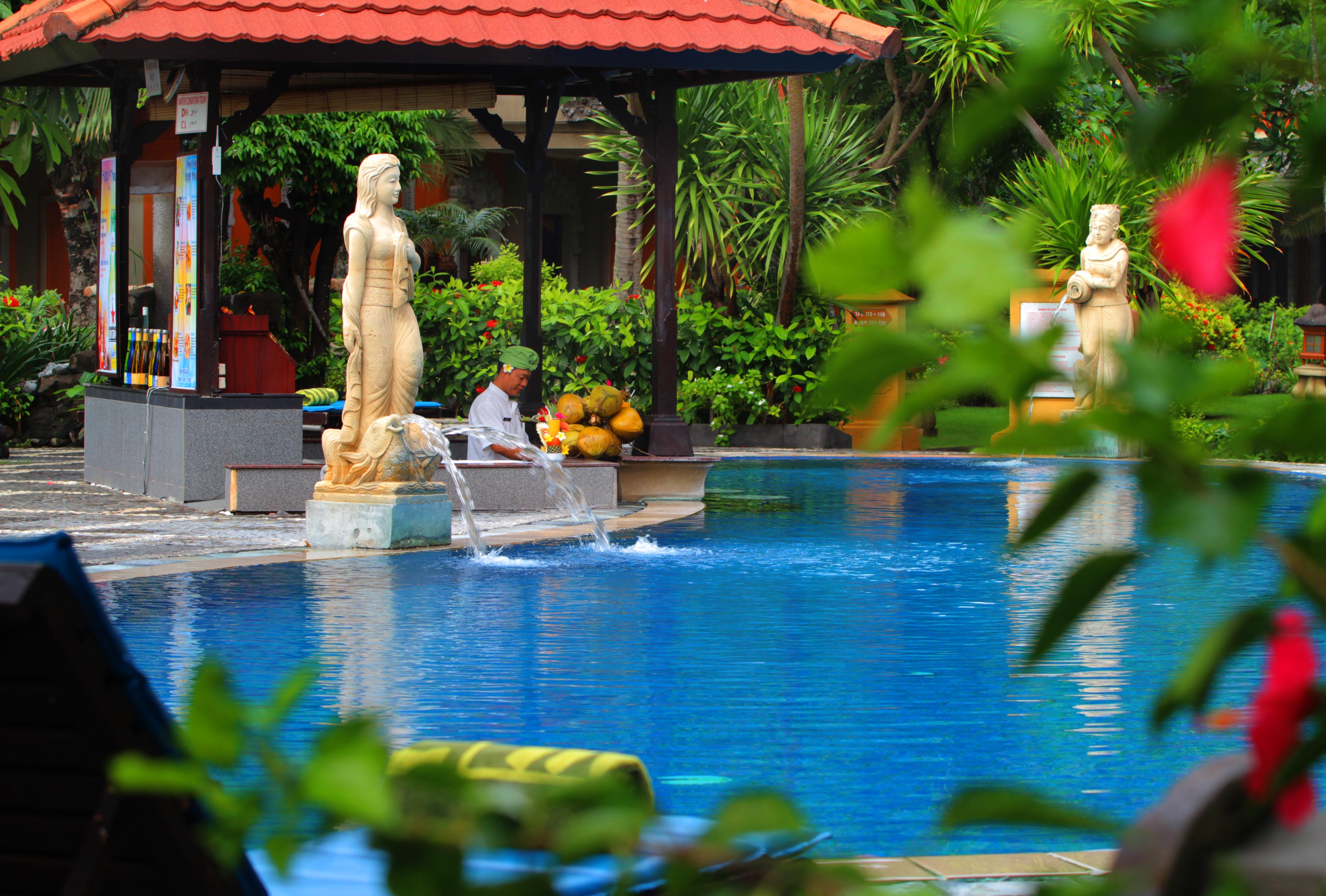 Adi Dharma Kuta Hotel 4*