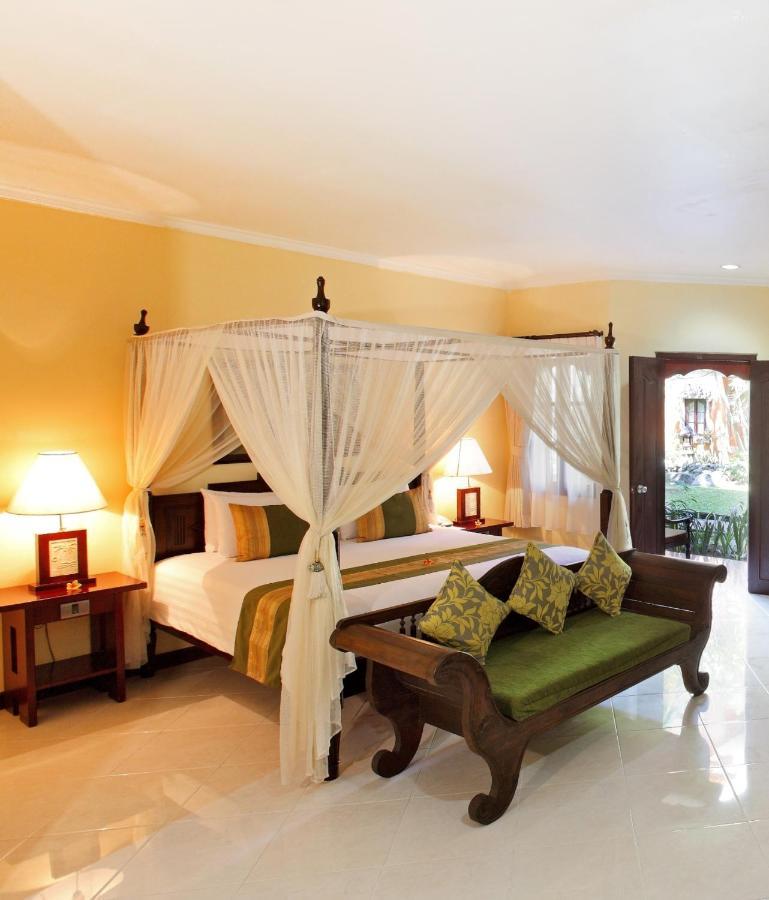 Hotel Adi Dharma Kuta 4*