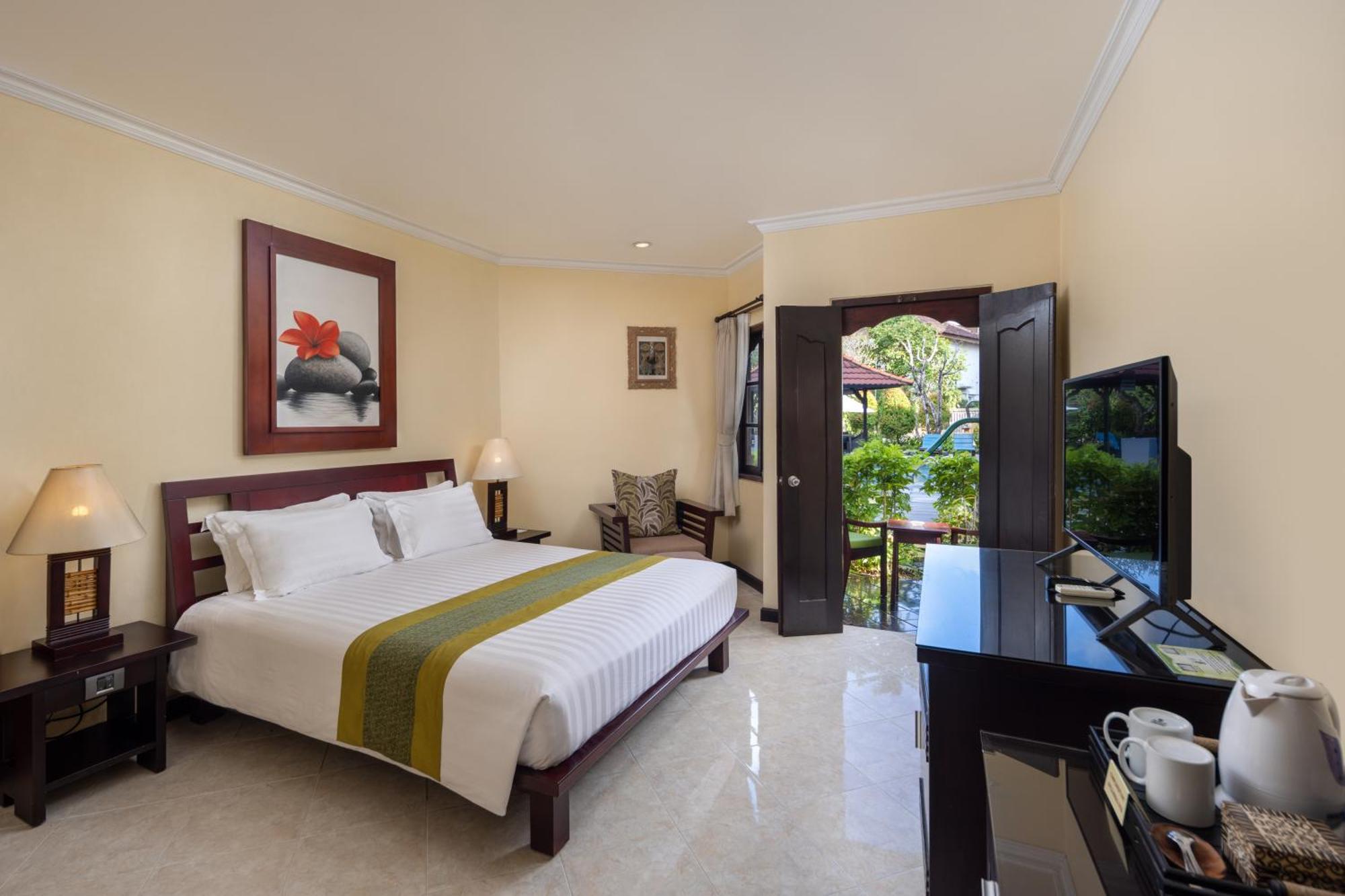 Hotel Adi Dharma Kuta 4*